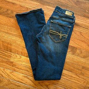 Levi’s Denizen Low Rise Boot Cut